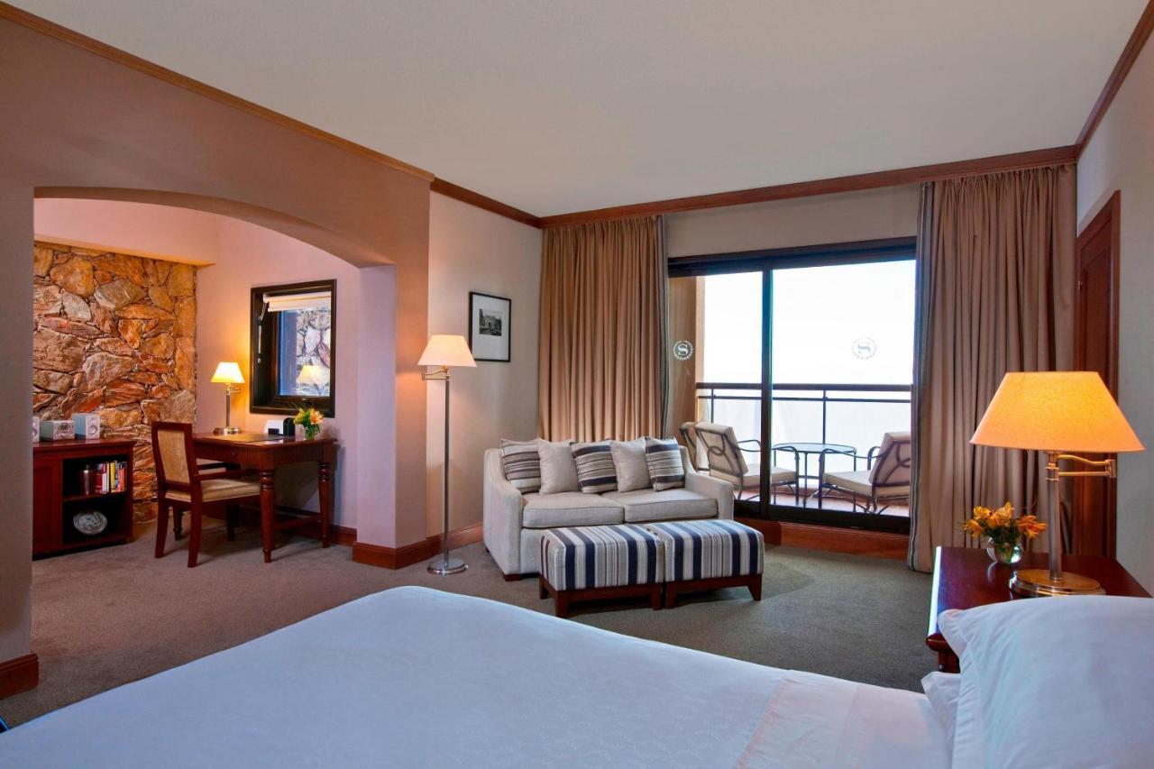 Sheraton Colonia Golf & Spa Resort Колонія-дель-Сакраменто Екстер'єр фото A room at the hotel