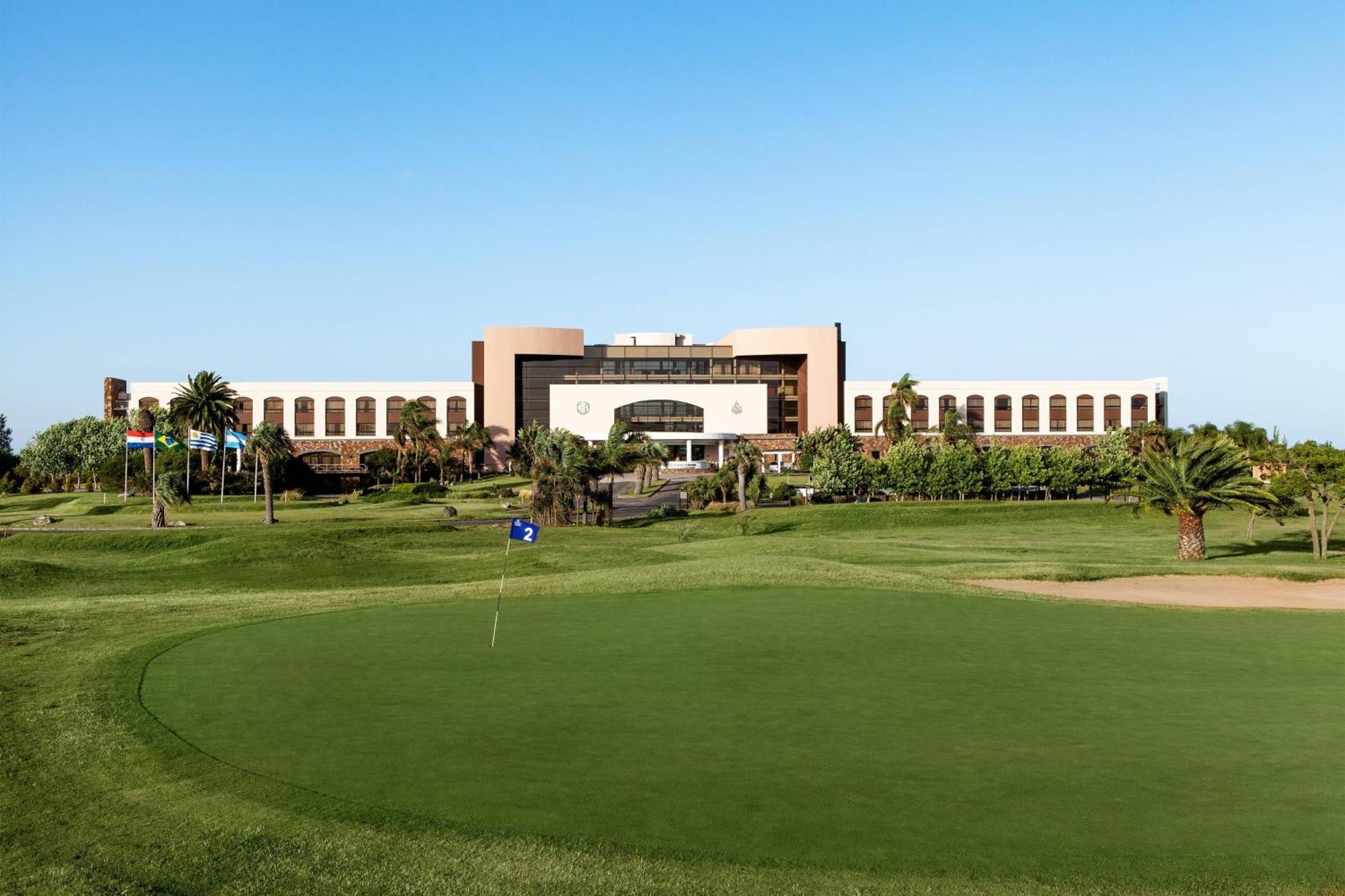 Sheraton Colonia Golf & Spa Resort Колонія-дель-Сакраменто Екстер'єр фото University Campus