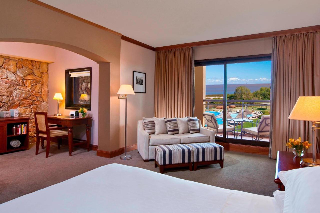 Sheraton Colonia Golf & Spa Resort Колонія-дель-Сакраменто Екстер'єр фото A room at the Sheraton Vistana Resort